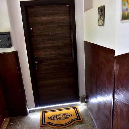 White House & Jacuzzi Apartment Sibiu Exterior photo